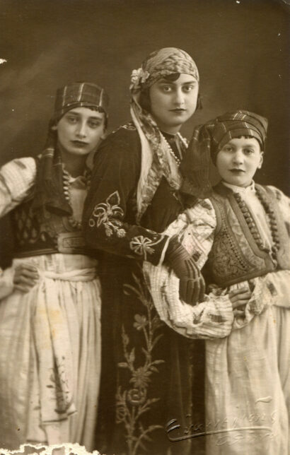 Οικογενειακές ιστορίες